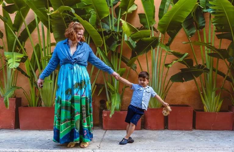 Mother and her toddler enjoying a Cartagena Memory session in the historic center of Cartagena